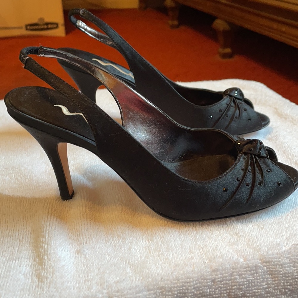 Black shoes by Nina - Picture 3 of 16